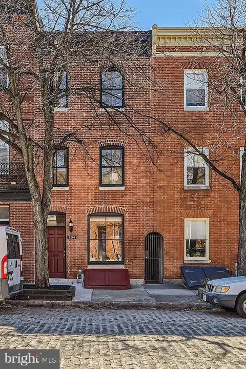 Exterior - 804 S Bond St, Baltimore, MD 21231 photo 3 of 6