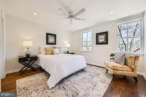 Bedroom - 804 S Bond St, Baltimore, MD 21231 photo 3 of 3