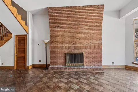 2333 Eutaw Pl, Baltimore, MD 21217 photo 6