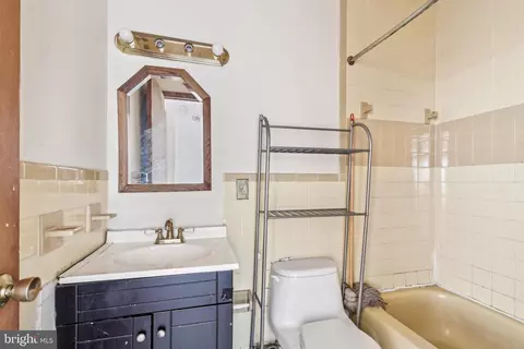 2333 Eutaw Pl, Baltimore, MD 21217 photo 27