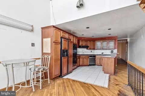 2333 Eutaw Pl, Baltimore, MD 21217 photo 17