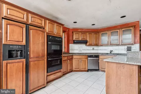 2333 Eutaw Pl, Baltimore, MD 21217 photo 14
