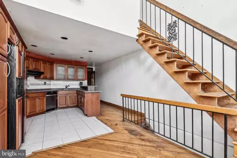 2333 Eutaw Pl, Baltimore, MD 21217 photo 18