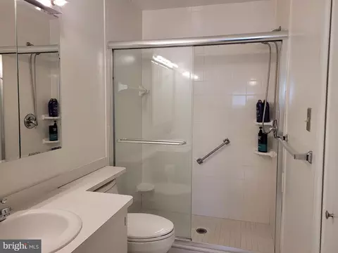 Bath - 6300 Red Cedar Pl #309, Baltimore, MD 21209 photo 1 of 3