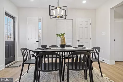 Dining - 4508 Arabia Ave, Baltimore, MD 21214 photo 1 of 3