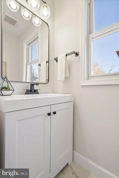 Bath - 4508 Arabia Ave, Baltimore, MD 21214 photo 1 of 9