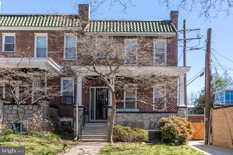 2901 Cresmont Ave, Baltimore, MD 21211