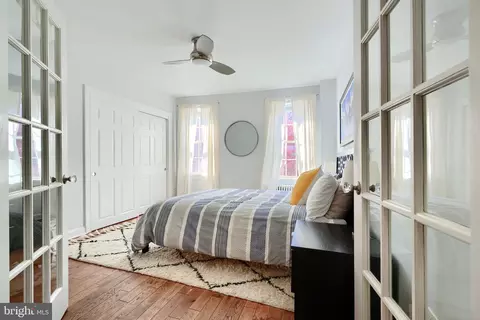 Bedroom - 2214 E Lombard St E, Baltimore, MD 21231 photo 4 of 5