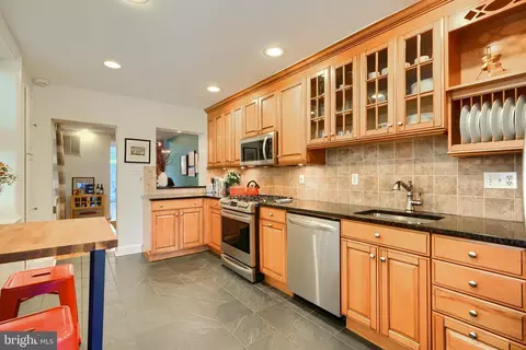 Kitchen - 2214 E Lombard St E, Baltimore, MD 21231 photo 2 of 3