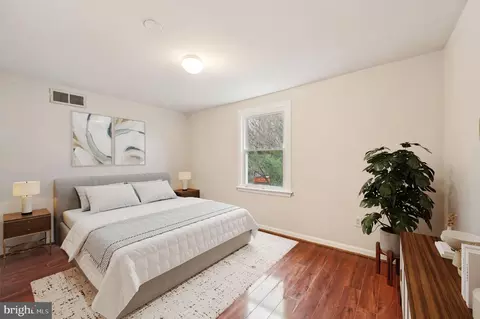 Bedroom - 1113 Argyle Ave, Baltimore, MD 21201 photo 7 of 9
