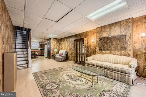 213 N Linwood Ave, Baltimore, MD 21224