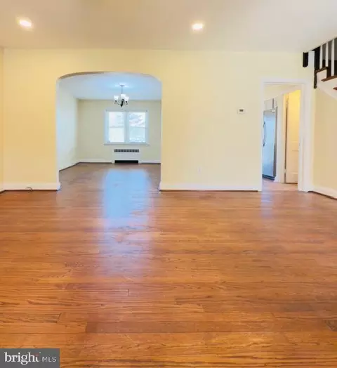 Entry Way - 3709 Monterey Rd, Baltimore, MD 21218 photo 2 of 8