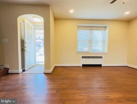 Entry Way - 3709 Monterey Rd, Baltimore, MD 21218 photo 1 of 8