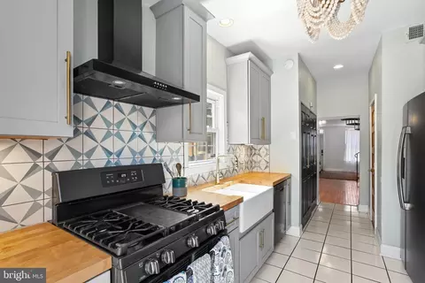 313 S Regester St, Baltimore, MD 21231 photo 10
