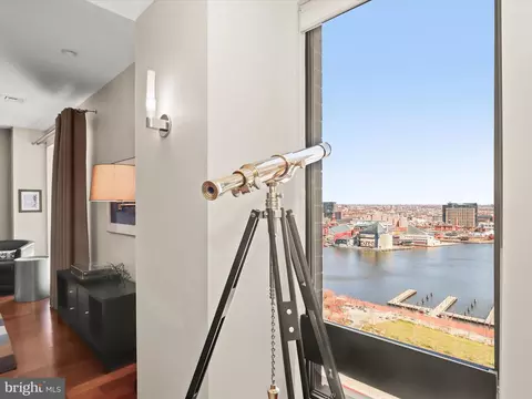 View/Area - 10 E Lee St #2206, Baltimore, MD 21202 photo 4 of 21