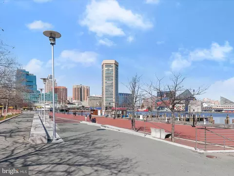 Exterior - 10 E Lee St #2206, Baltimore, MD 21202 photo 10 of 10