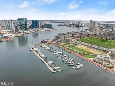 View/Area - 10 E Lee St #2206, Baltimore, MD 21202 photo 18 of 21