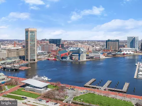 View/Area - 10 E Lee St #2206, Baltimore, MD 21202 photo 8 of 21