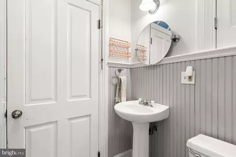 Bath - 1206 John St, Baltimore, MD 21217 photo 3 of 5