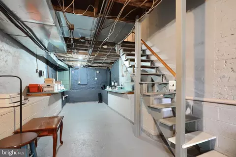 Entry Way - 509 E Randall St, Baltimore, MD 21230 photo 8 of 8