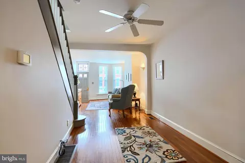 Entry Way - 509 E Randall St, Baltimore, MD 21230 photo 3 of 8