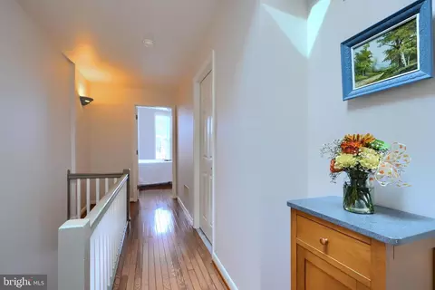 Entry Way - 509 E Randall St, Baltimore, MD 21230 photo 7 of 8