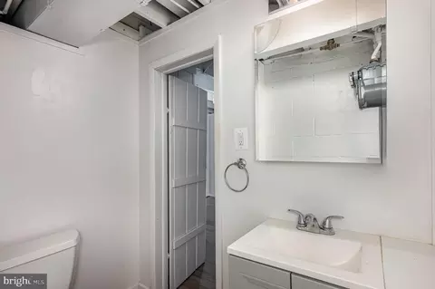 Bath - 4242 Elsa Ter, Baltimore, MD 21211 photo 2 of 2