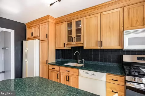 Kitchen - 4242 Elsa Ter, Baltimore, MD 21211 photo 4 of 4