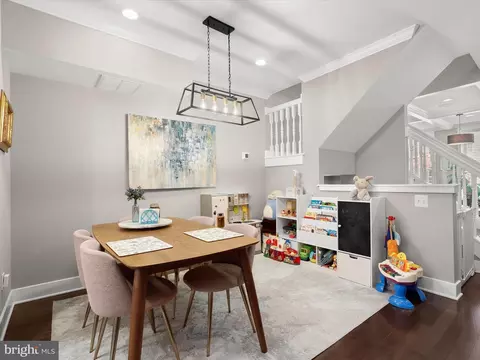 Dining - 1833 S Charles St, Baltimore, MD 21230 photo 2 of 3