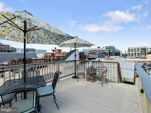 Exterior - 1833 S Charles St, Baltimore, MD 21230 photo 4 of 5