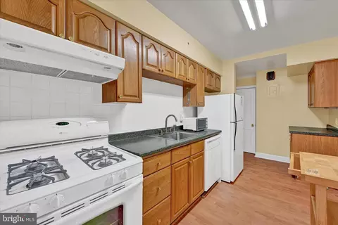 4010 Brookhill Rd, Baltimore, MD 21215 photo 14
