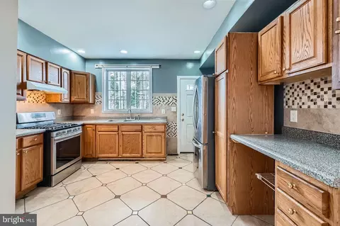 2015 E North Ave, Baltimore, MD 21213 photo 11