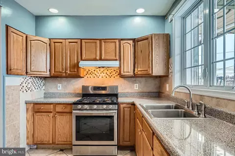 2015 E North Ave, Baltimore, MD 21213 photo 13