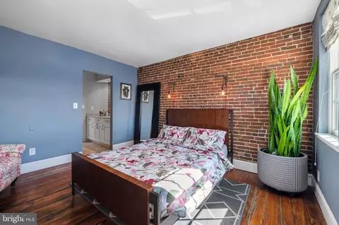 Bedroom - 609 S Sharp St, Baltimore, MD 21230 photo 2 of 5