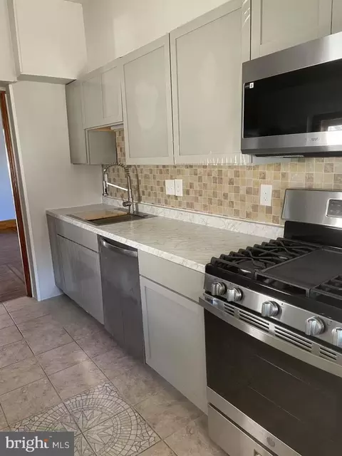 340 Drew St, Baltimore, MD 21224 photo 9