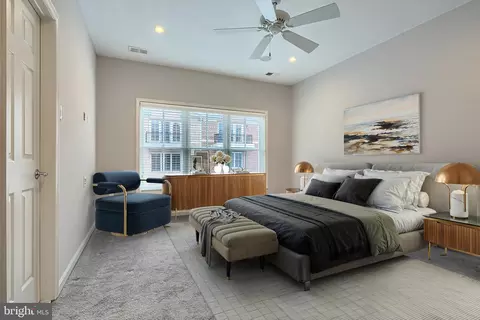 Bedroom - 1205 Dockside Cir, Baltimore, MD 21224 photo 2 of 6