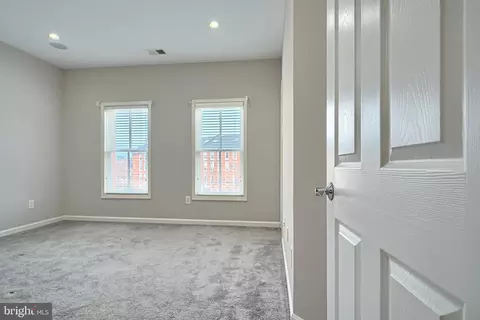 Bedroom - 1205 Dockside Cir, Baltimore, MD 21224 photo 5 of 6