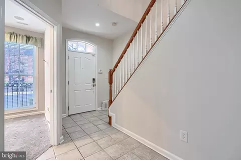 Entry Way - 1205 Dockside Cir, Baltimore, MD 21224 photo 1 of 4