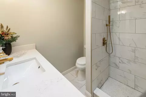 Bath - 2329 E Madison St, Baltimore, MD 21205 photo 4 of 5