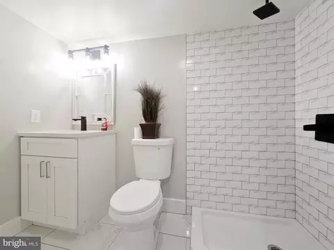 Bath - 2329 E Madison St, Baltimore, MD 21205 photo 5 of 5