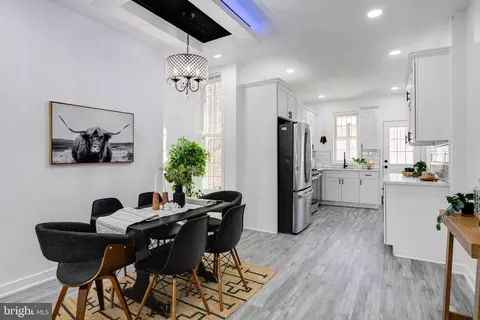 Dining - 1419 E Lanvale St, Baltimore, MD 21213 photo 2 of 4