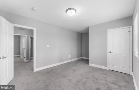 Entry Way - 5507 Wayne Ave, Baltimore, MD 21207 photo 6 of 6