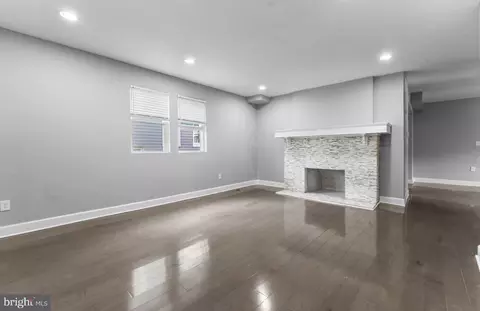 Living - 5507 Wayne Ave, Baltimore, MD 21207 photo 4 of 4