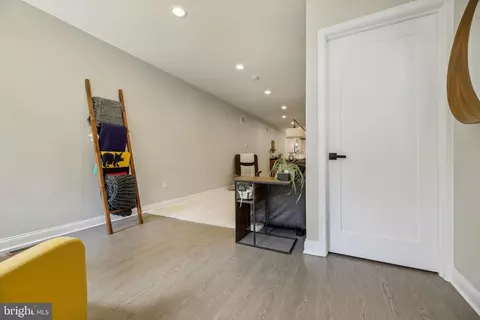 Entry Way - 724 Dolphin St, Baltimore, MD 21217 photo 2 of 12