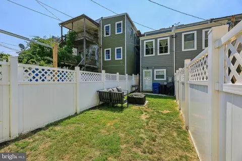 Exterior - 724 Dolphin St, Baltimore, MD 21217 photo 6 of 7