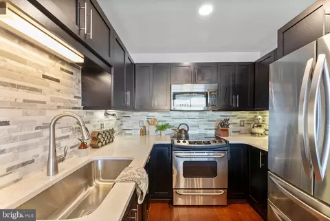 Kitchen - 1200 Steuart St #612, Baltimore, MD 21230 photo 4 of 6