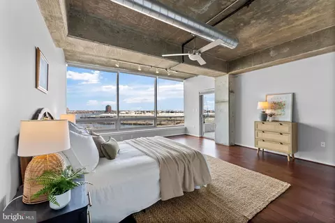 Bedroom - 1200 Steuart St #612, Baltimore, MD 21230 photo 2 of 4