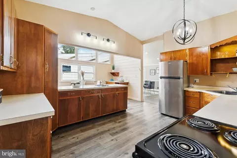 Kitchen - 3305 Olympia Ave, Baltimore, MD 21215 photo 1 of 3
