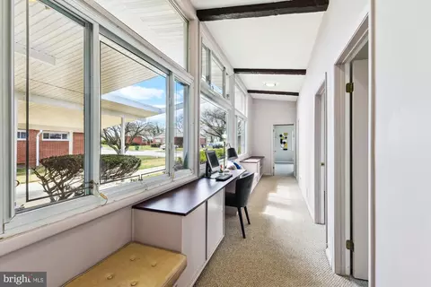 Entry Way - 3305 Olympia Ave, Baltimore, MD 21215 photo 4 of 6