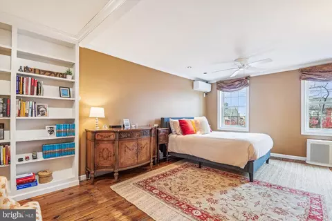 Bedroom - 833 William St, Baltimore, MD 21230 photo 2 of 7